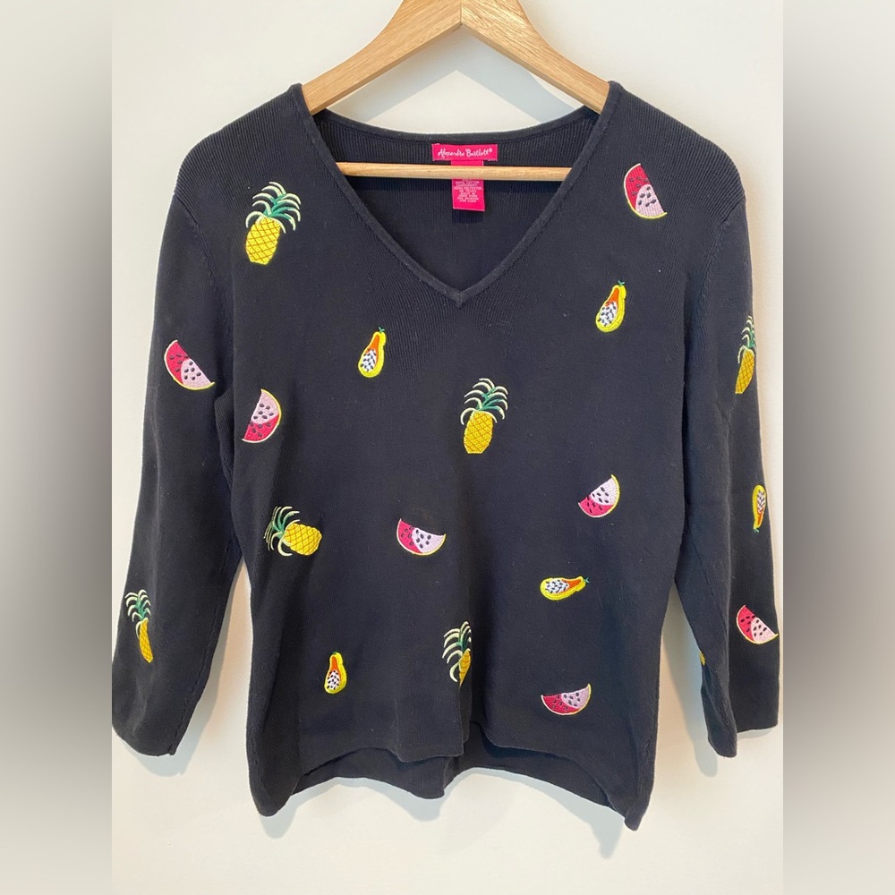 EUC Womens Alexandra Bartlett Embroidered Fruit Sweater Size L